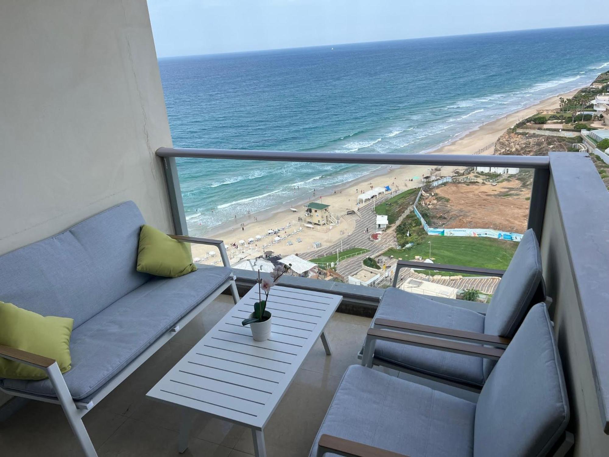 Luxury Sea View Apartment Herzliya Екстер'єр фото